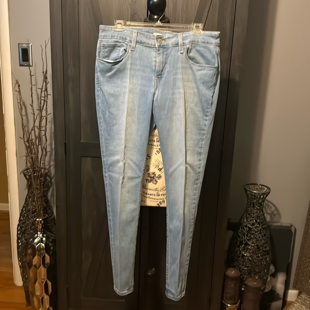 Levi’s 535 Super Skinny Jeans